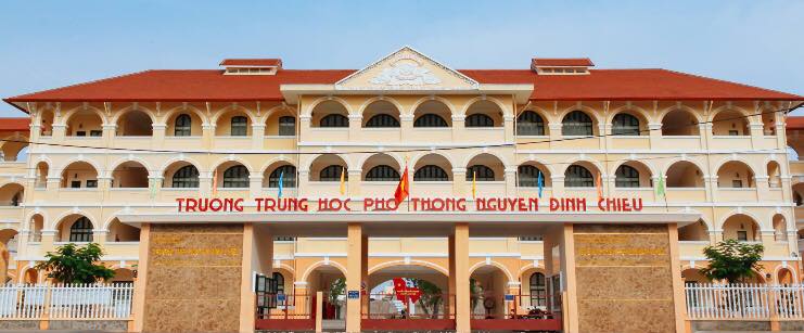 Trường THPT Nguyễn Đình Chiểu - Collège de Mytho